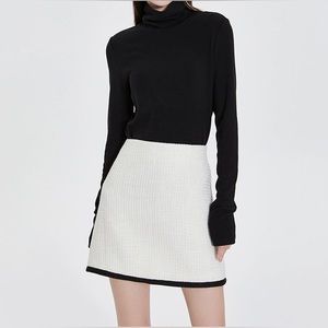 Handmade Elegant White Tweed Mini Skirt with Classic Black Trim